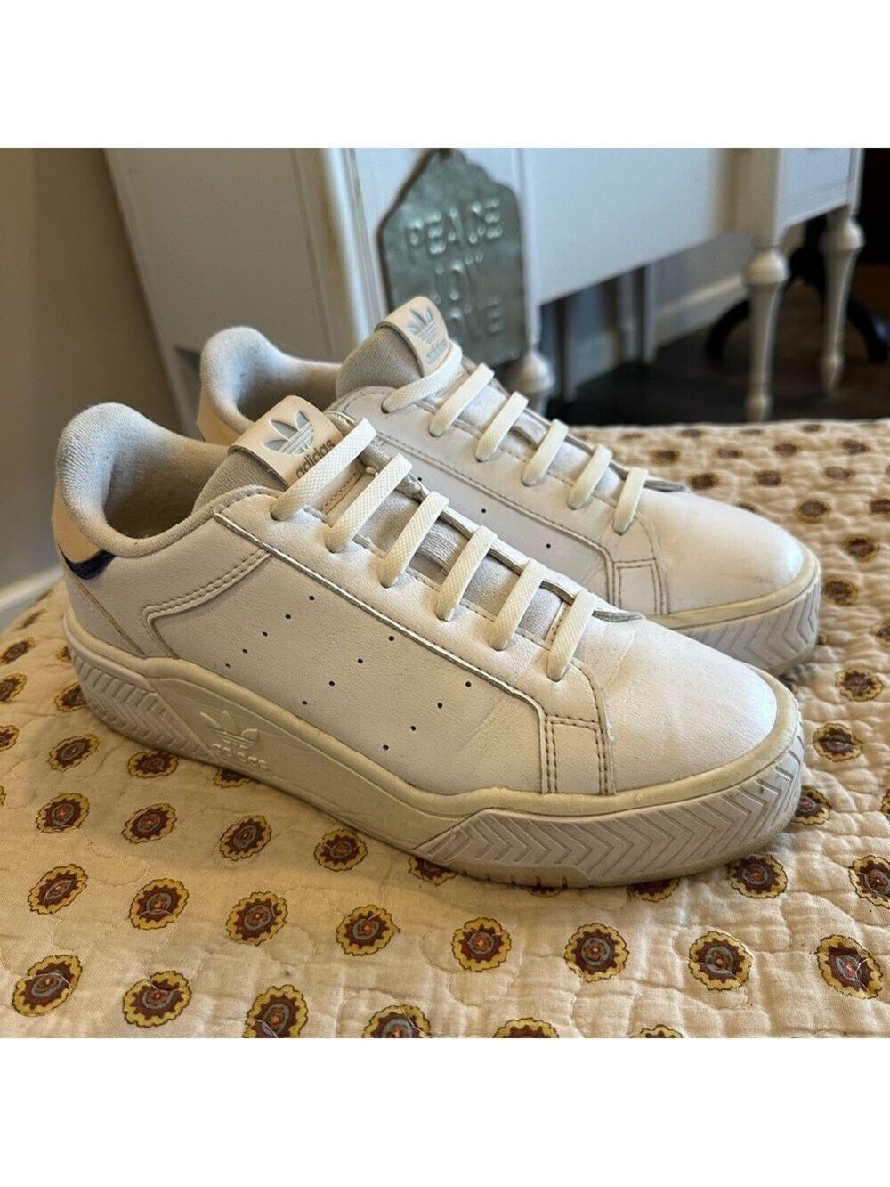 Adidas Originals Tourino Court  White Bliss Leather Sneakers Size 8